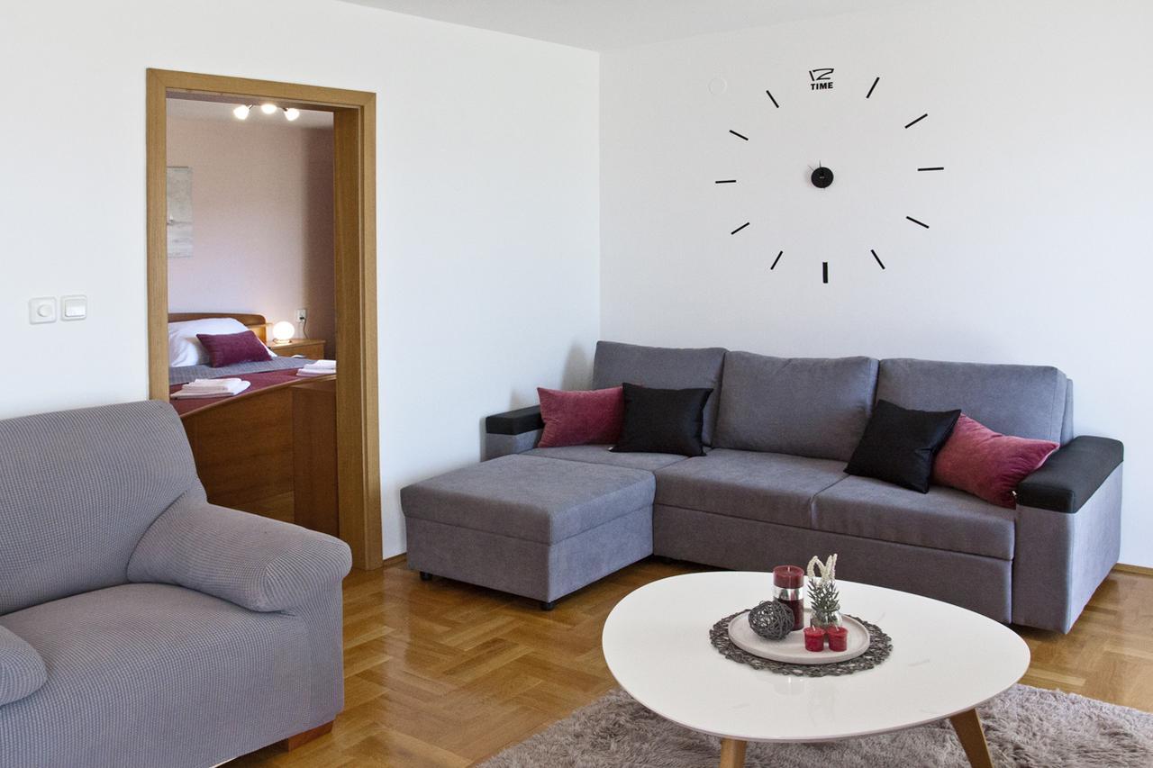 Apartment Noel Kaštela エクステリア 写真
