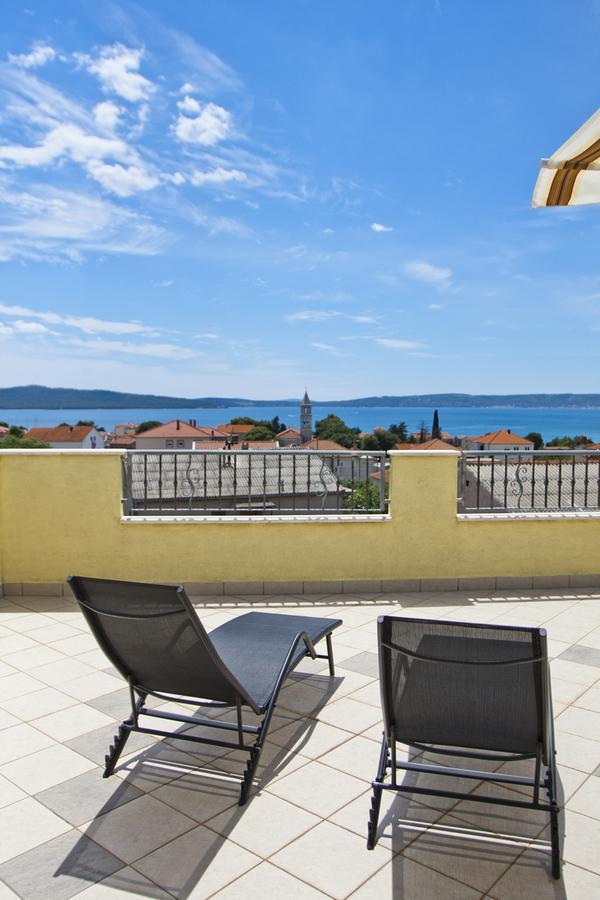 Apartment Noel Kaštela エクステリア 写真