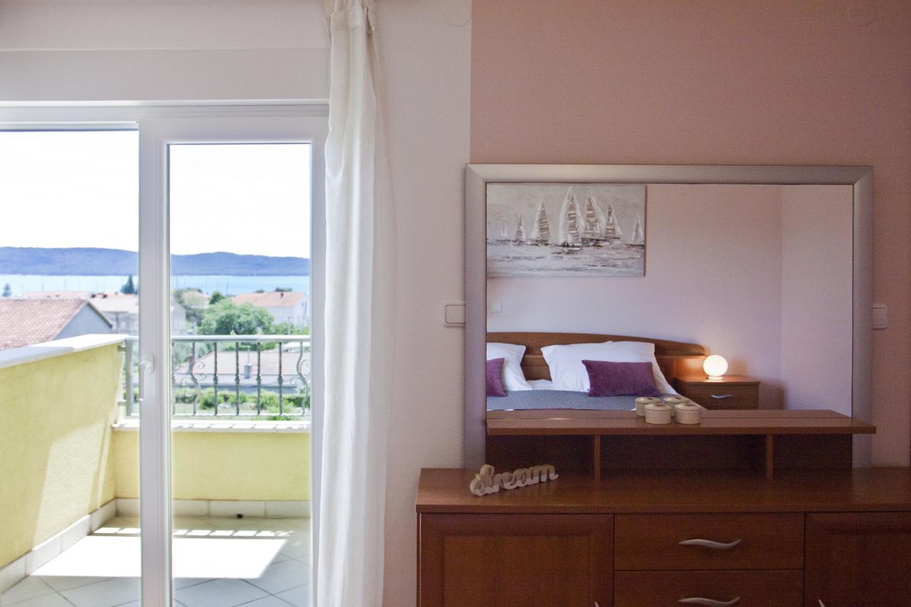 Apartment Noel Kaštela エクステリア 写真